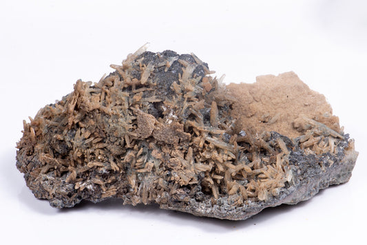 Big quartz cluster with paper calcite and sphalerite from Bulgaria 1428g