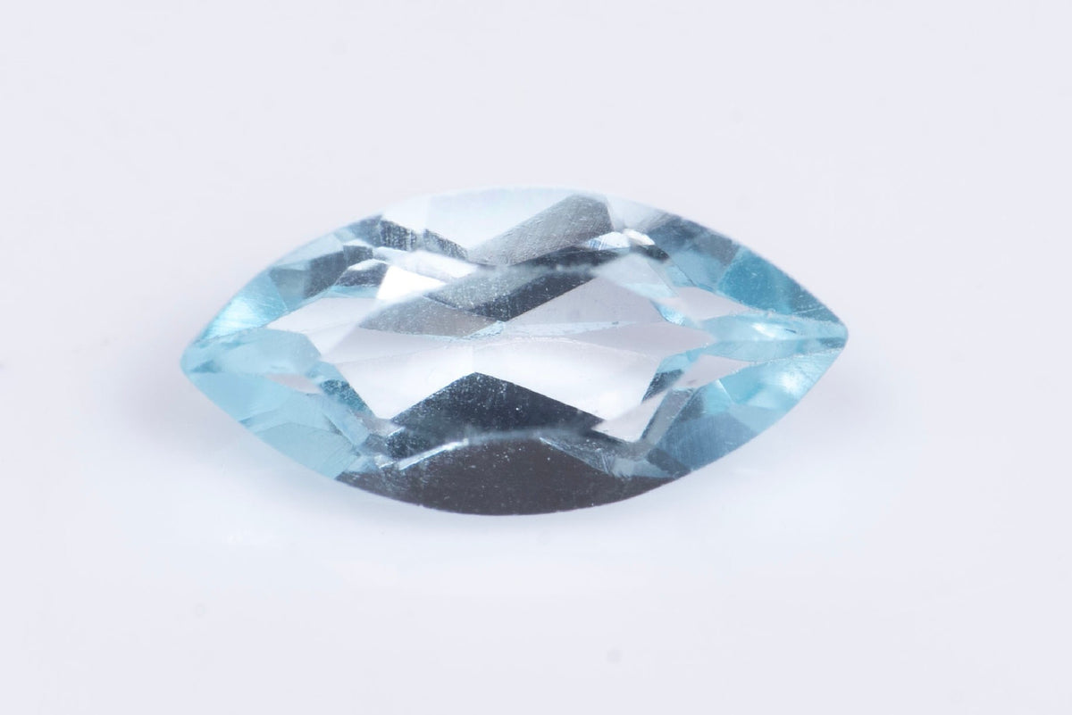 Natural Blue Topaz 0.65ct 8x4mm VS Marquise Cut