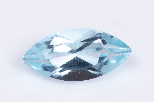 Естествен син топаз 0.68ct 8x4mm VS маркиз шлифовка №2