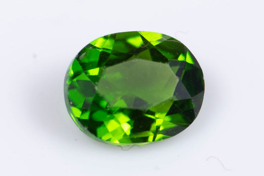 Хром диопсид 0.39ct 5x4mm овална шлифовка