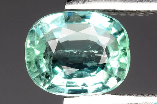 Natural Green Emerald from Nigeria  0.55ct 5.8x4.7mm Cushion Cut