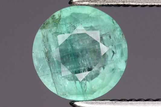 Natural Green Emerald from Nigeria 0.63ct 5.5mm Round Cut