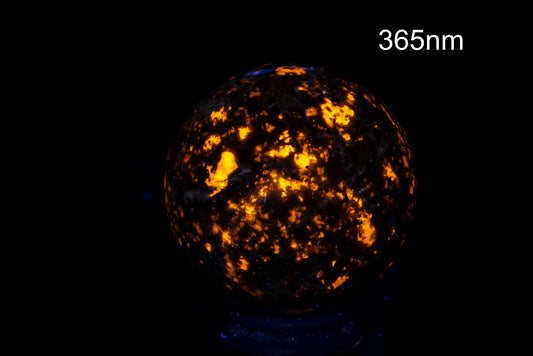 Fluorescent sodalite sphere 61.5mm