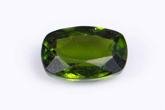 Зелен хром диопсид 0.64ct, cushion шлифовка
