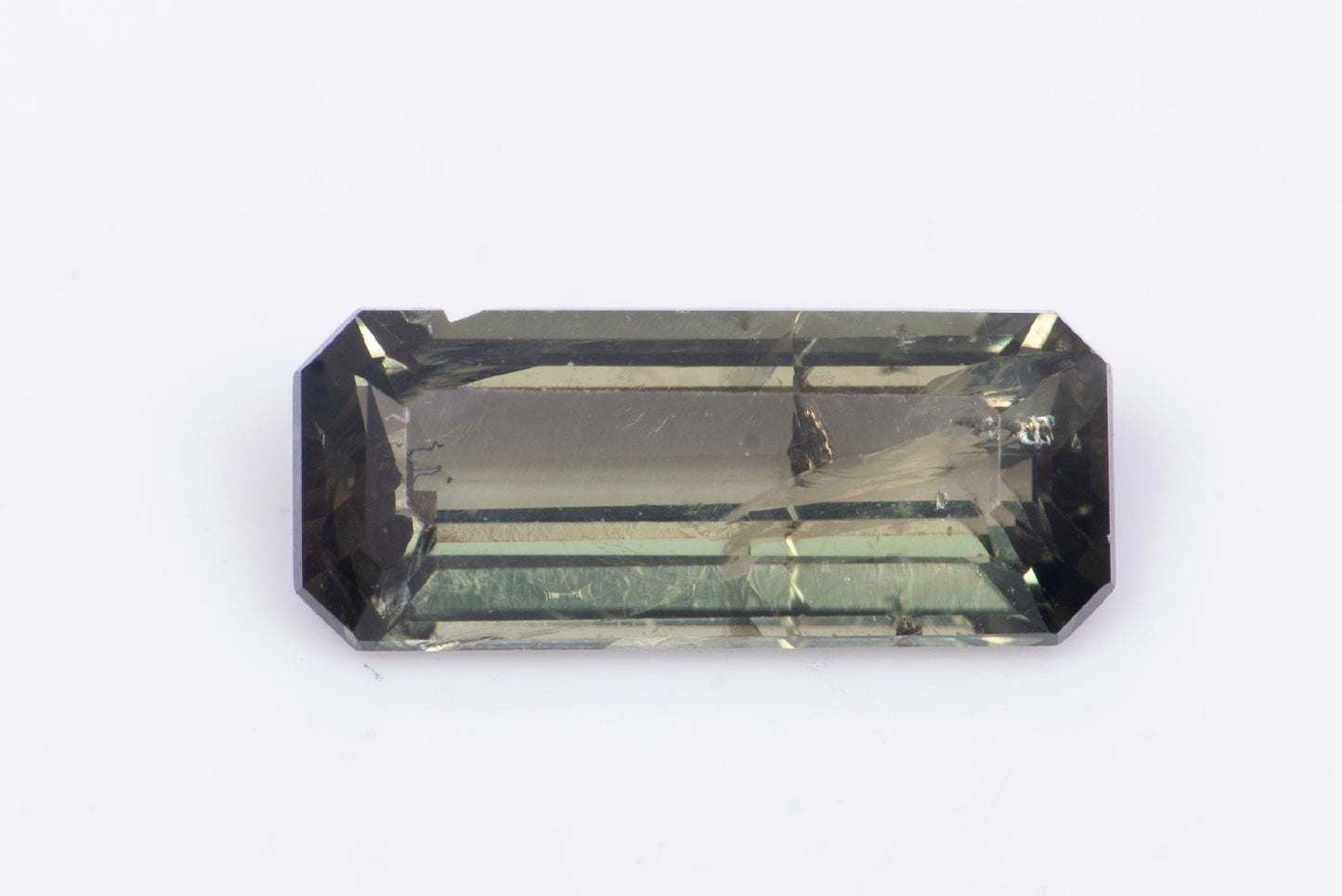 Зелен корнерупин 1.01ct, багета шлифовка