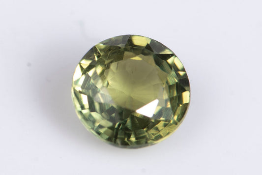 Green sapphire 0.38ct 4.1mm heated round cut