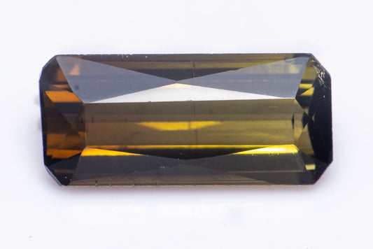 Green tourmaline 1.66ct VS octagon cut