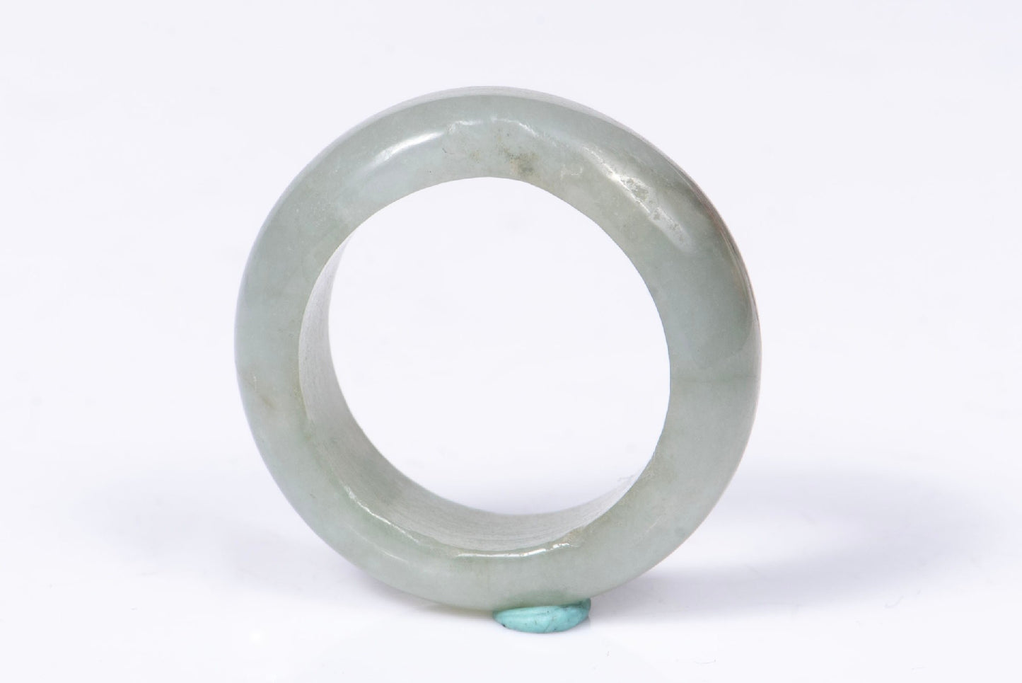 Jade ring 18.6ct size 5.25