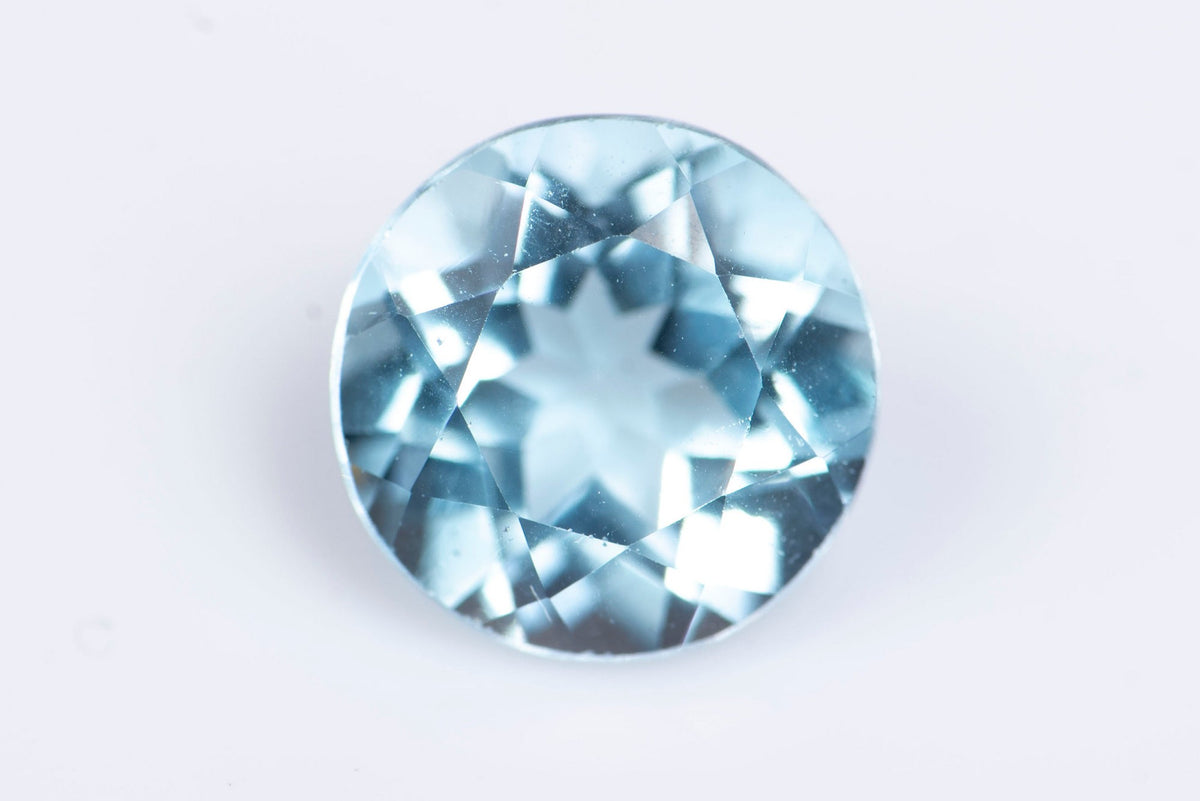 Естествен светлосин топаз 1.69ct 7.1mm кръгла шлифовка