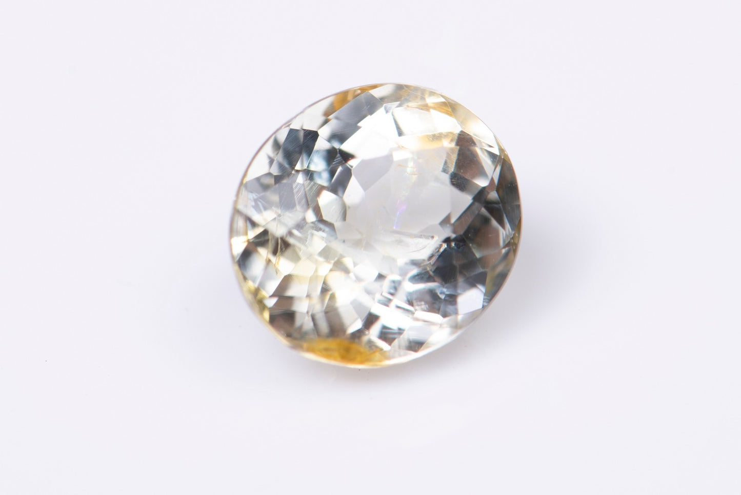Light yellow tourmaline oval 0.95ct oval