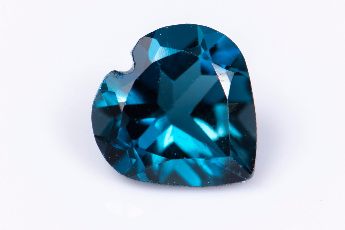 Естествен топаз Лондонско синьо 1.41ct сърцевидна шлифовка