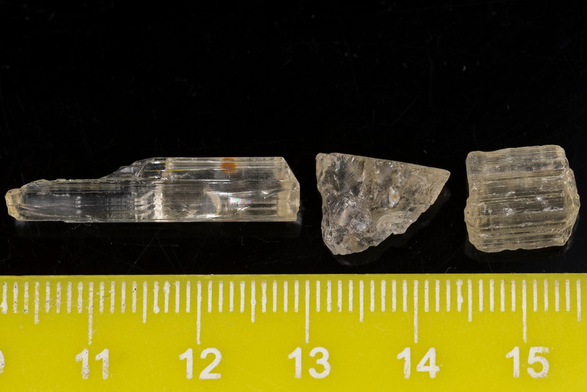 Lot 3pcs Natural Yellow Fluorescent Scapolite 3.02g