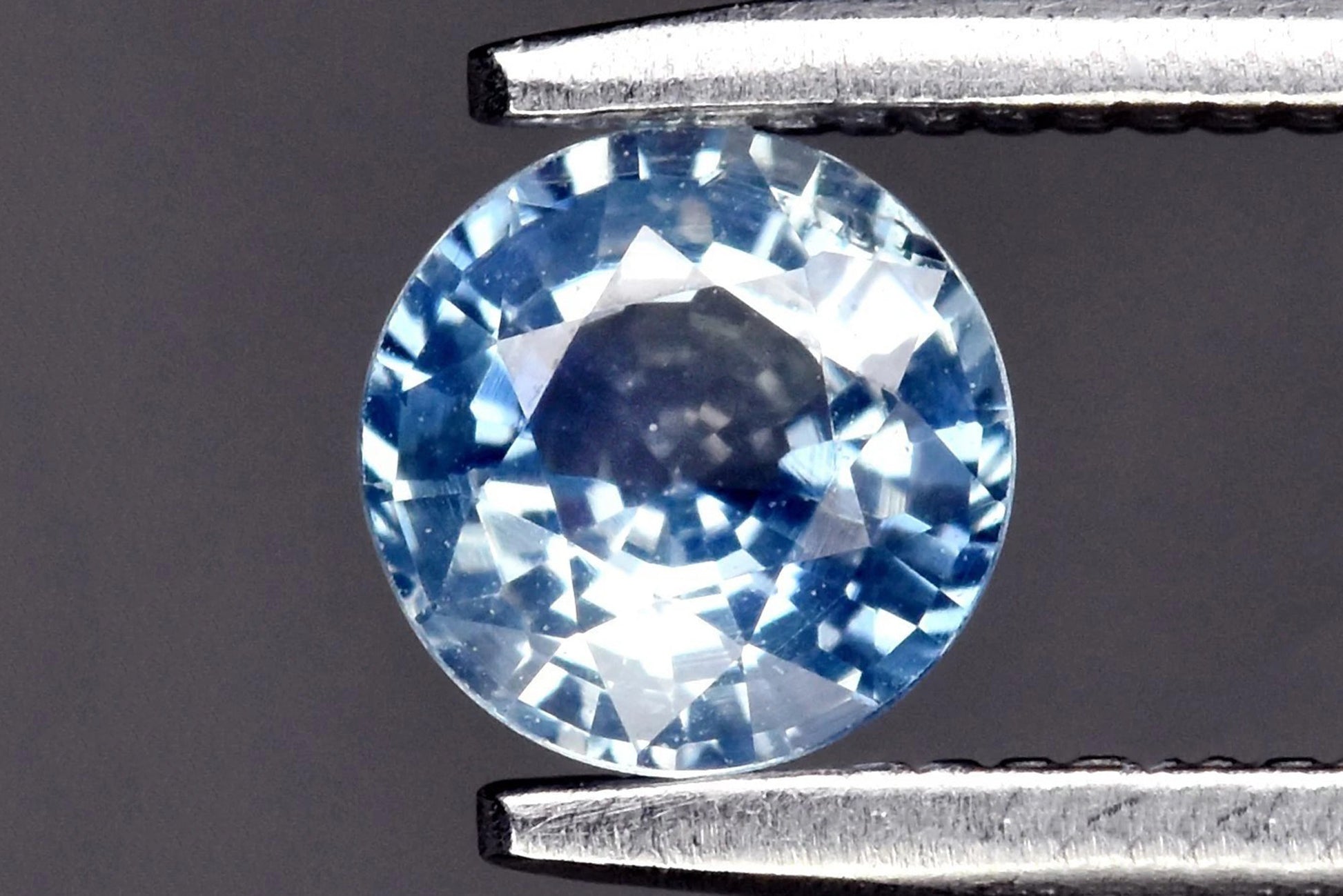 Natural blue sapphire 0.45ct VS 4.5mm round cut heated loose gemstone Ceylon Sri Lanka origin