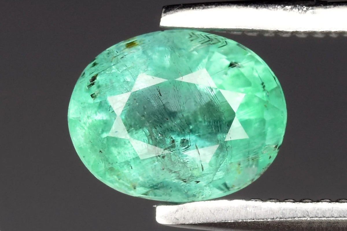 Естествен смарагд от Нигерия 0.72ct 6.5x5mm овална шлифовка