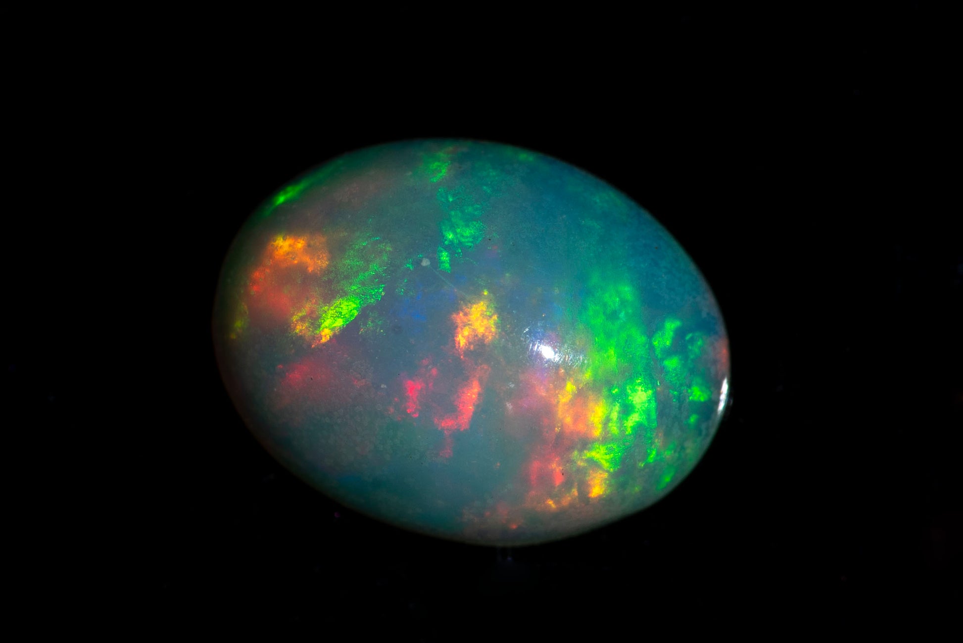 Natural Ethiopian opal 1.02ct 9x7mm oval cabochon loose gemstone