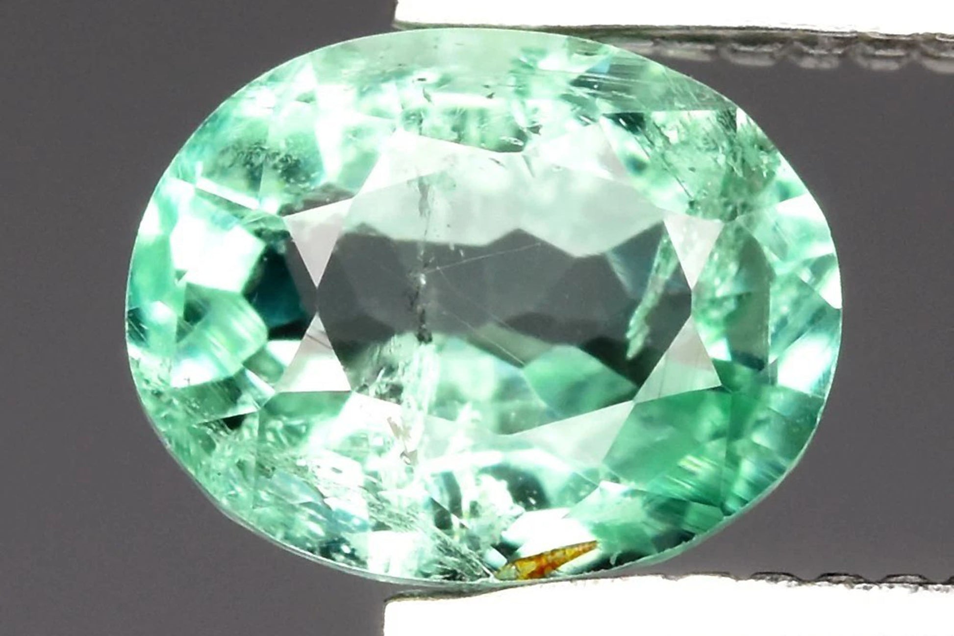 Natural green emerald 0.42ct 5.5x4.2mm oval cut loose gemstone Nigeria origin