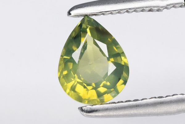 Natural Green Sapphire from Australia - Unheated 0.49ct VS Pear Cut 5.5x4.5mm