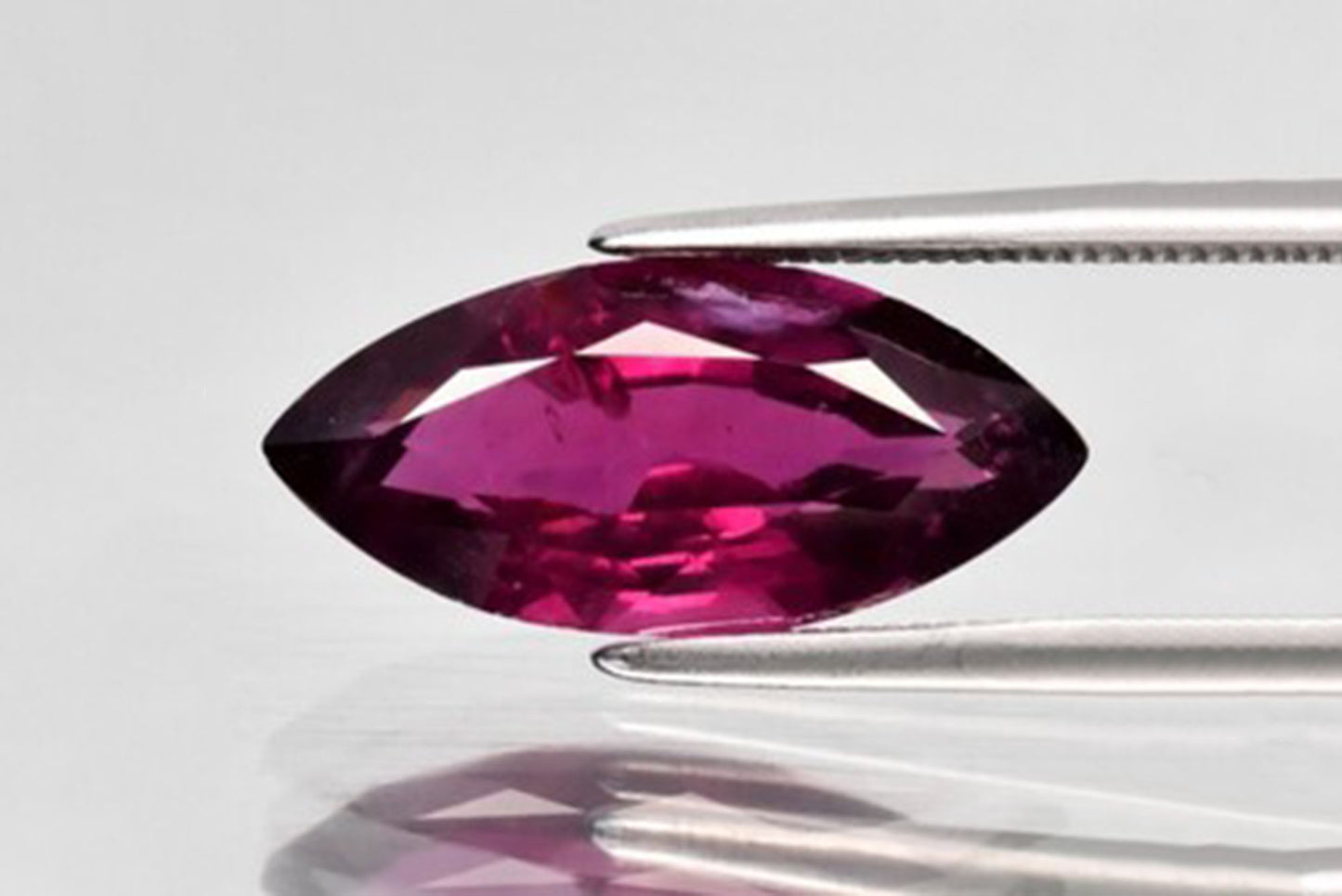Natural rhodolite garnet 3.64ct marquise cut loose gemstone for jewelry