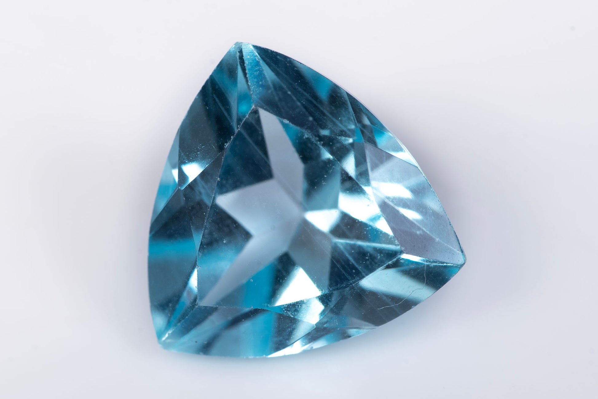 Natural sky blue topaz 2.69ct 8.7mm trillion cut loose gemstone for jewelry