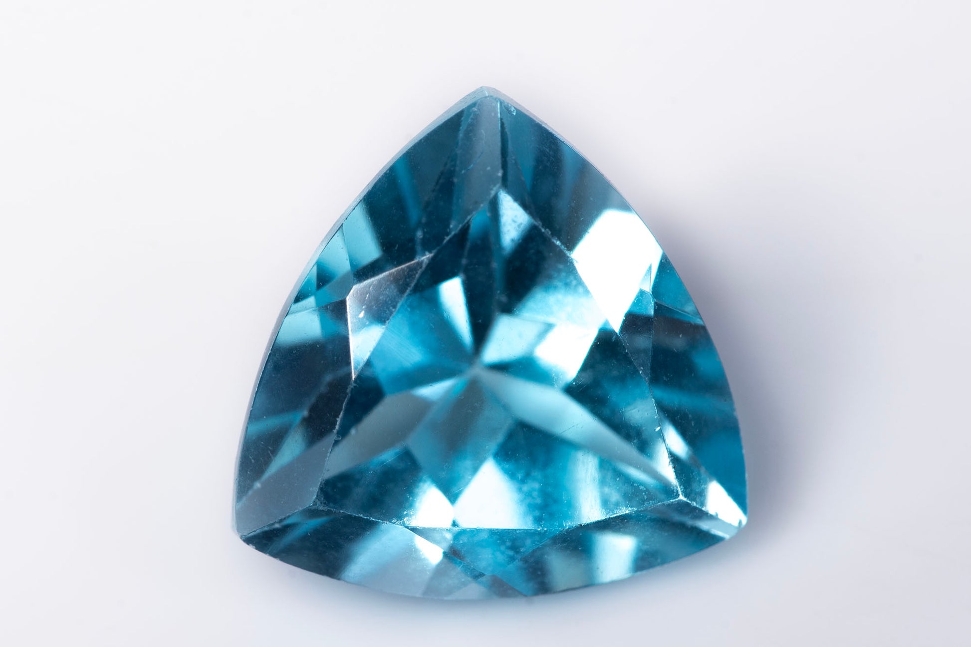 Natural sky blue topaz 2.85ct 9mm trillion cut loose gemstone for jewelry
