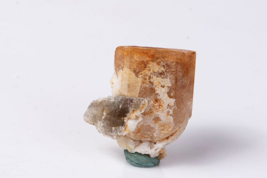 Orange apatite 8.7g from Pakistan fluorescent