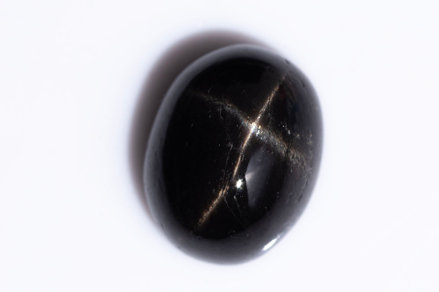 Черен звезден диопсид 2,92ct 9х7mm овален кабошон