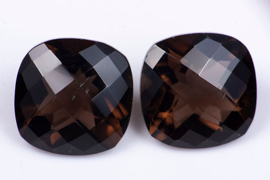 Чифт опушен кварц 15.5ct, cushion шлифовка