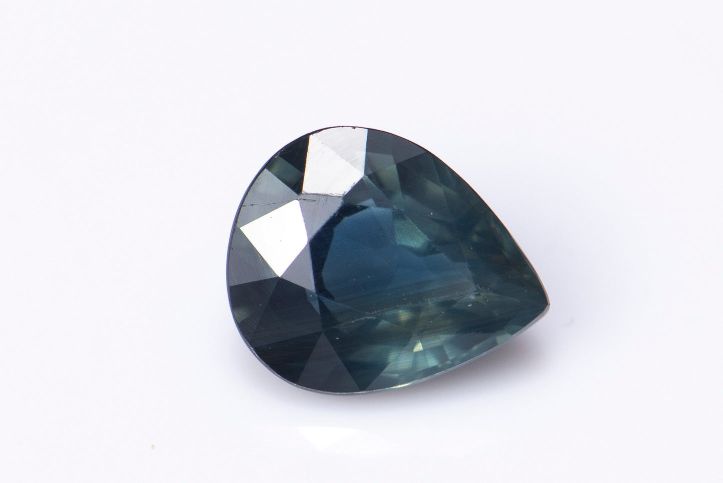 Blue sapphire 1.12ct VS untreated GRA certificate teardrop cut