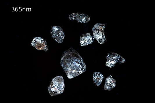 Lot 10pcs petroleum quartz crystals 29.2ct fluorescent
