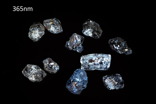 Lot 10pcs petroleum quartz crystals 28.6ct fluorescent