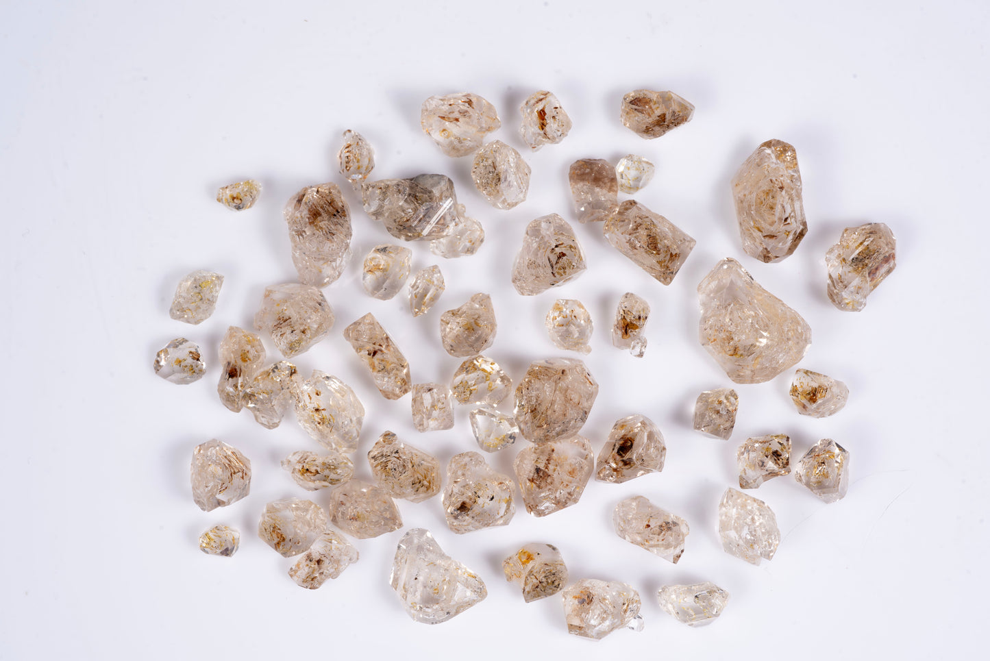 Lot 50pcs petroleum quartz crystals 96ct fluorescent