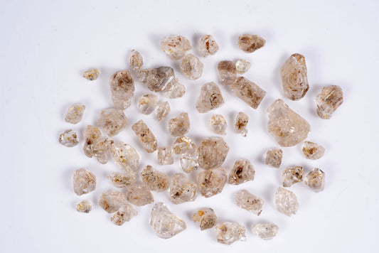 Lot 50pcs petroleum quartz crystals 96ct fluorescent