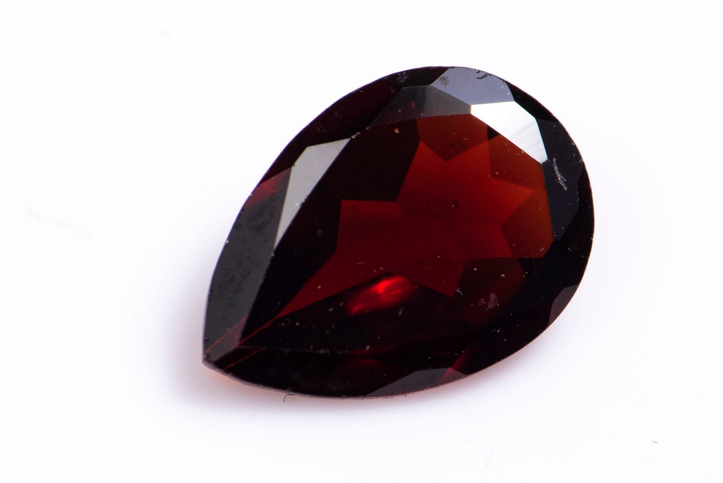 Rhodolite garnet 0.69ct teardrop cut