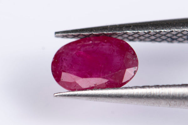 Естествен рубин 0.44ct, нагряван, овална шлифовка