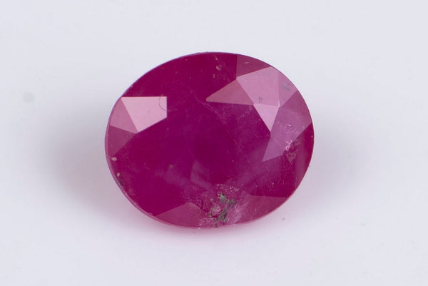 Естествен рубин 0.58ct, нагряван, овална шлифовка