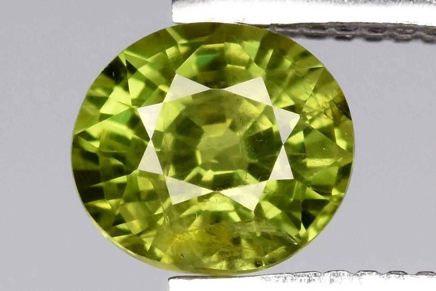 Green Sapphire from Australia - Unheated 0.55ct Oval Cut 4.7x4.2mm