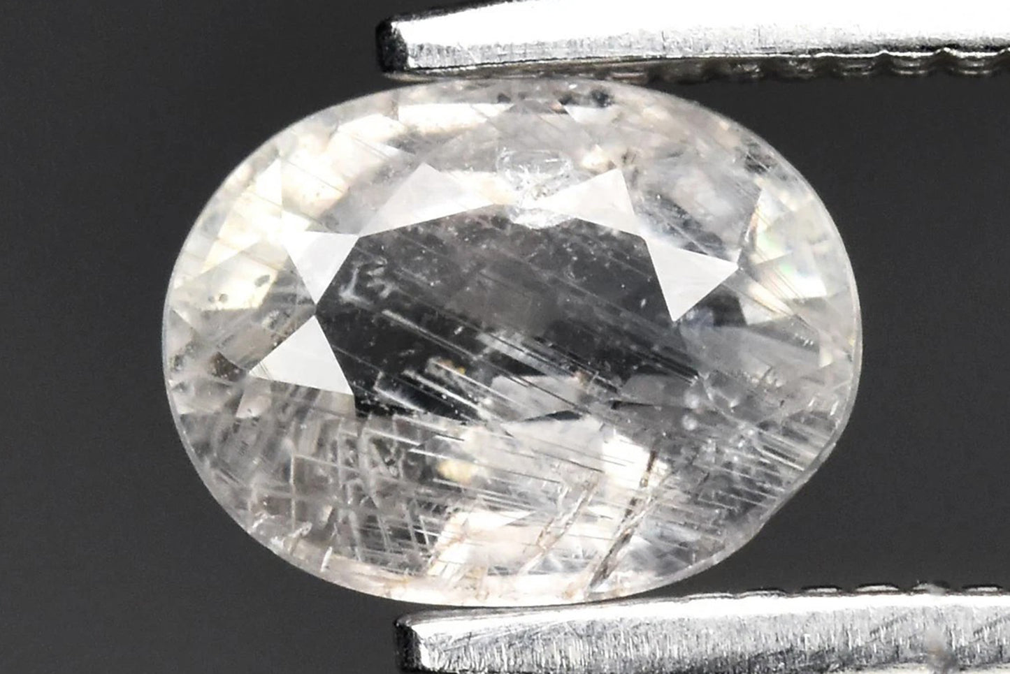 Light Purple Sapphire from Tanga - Unheated Oval Cut 0.84ct 6x4.5mm