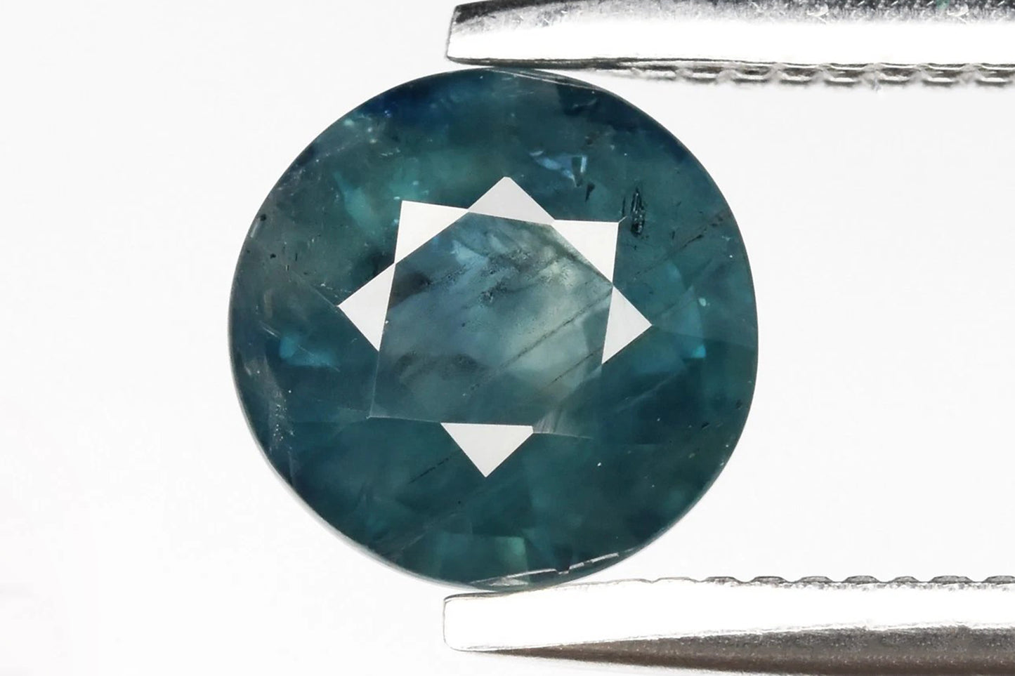 Естествен синьо-зелен сапфир от Австралия 0.88ct 5.7mm нагряван кръгла шлифовка