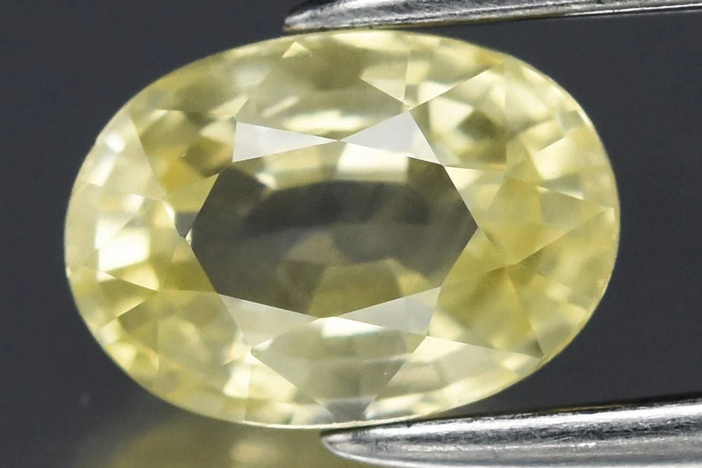 Natural Yellow Sapphire Unheated 0.70ct 6x4mm VVS Oval Cut