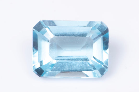 Sky blue topaz 1.84ct 8x6mm VS octagon cut