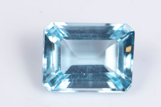 Sky blue topaz 2.82ct 9x7mm octagon cut