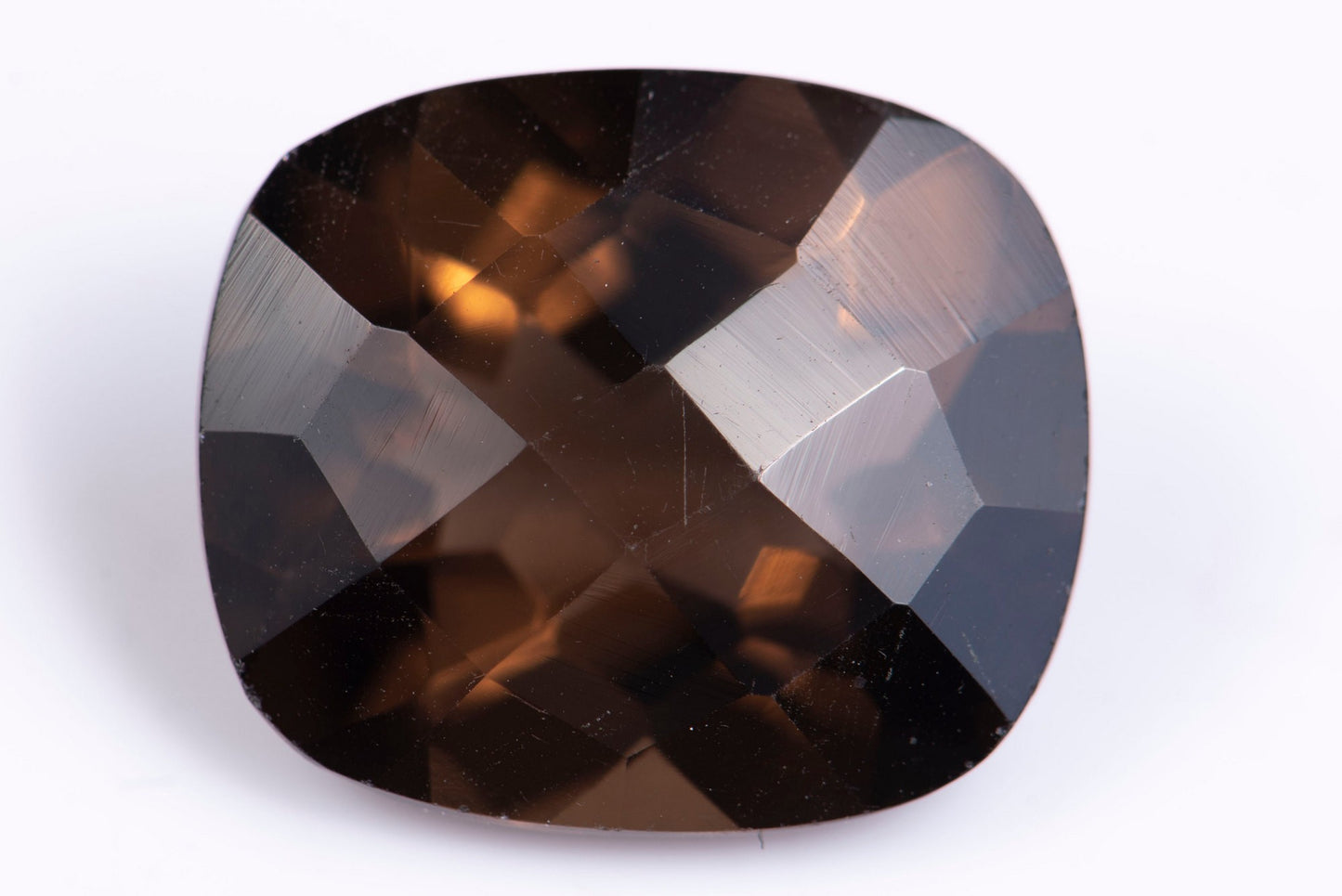Опушен кварц 10.61ct, cushion шлифовка