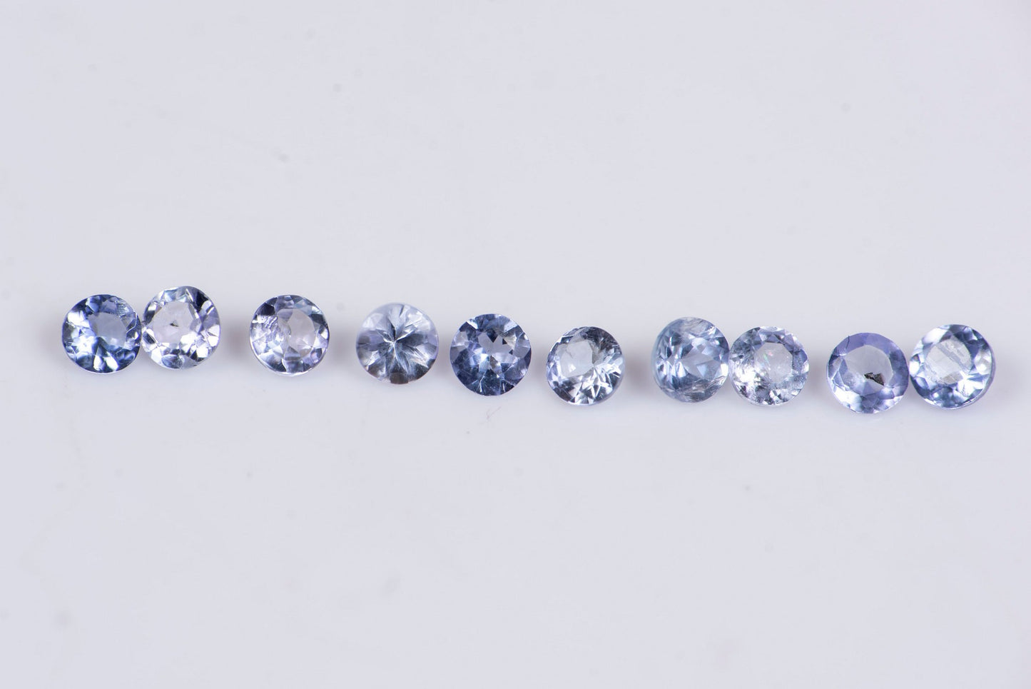 Танзанит 2.3-2.5mm кръгла шлифовка - цена за 10 броя