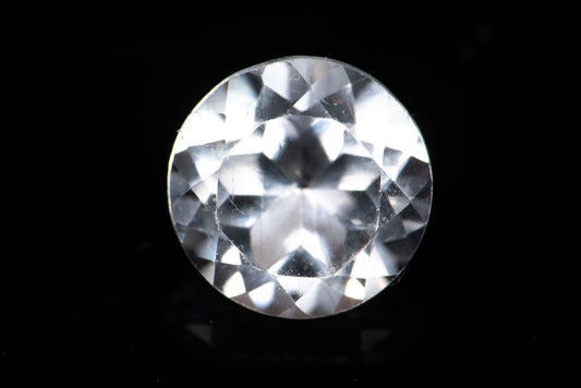 White topaz 0.95ct 6mm round cut