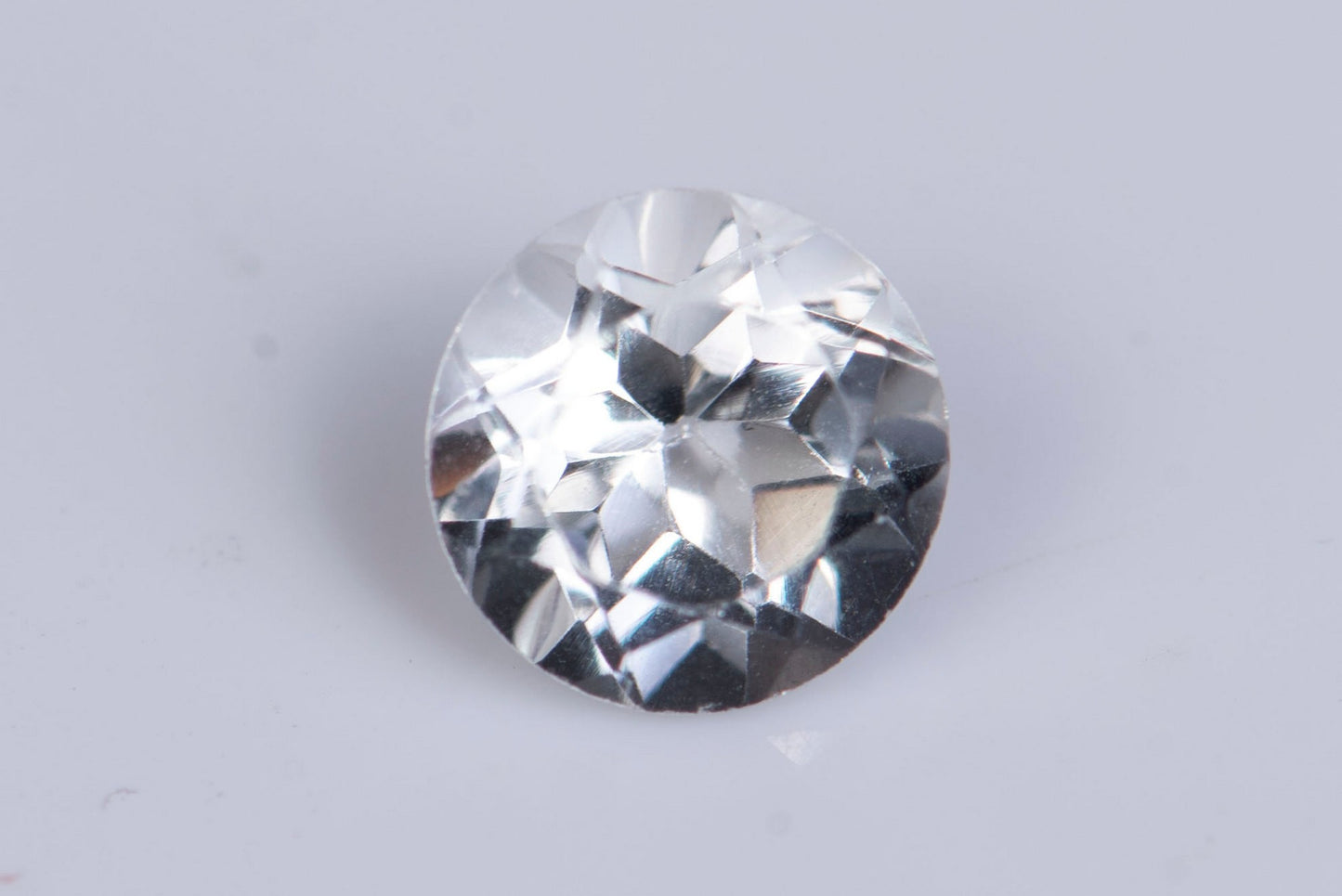 White topaz 1.00ct 6mm VVS round cut