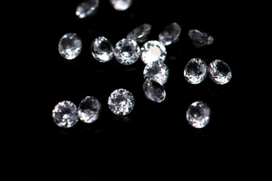White topaz round cut various sizes - price for 1 piece