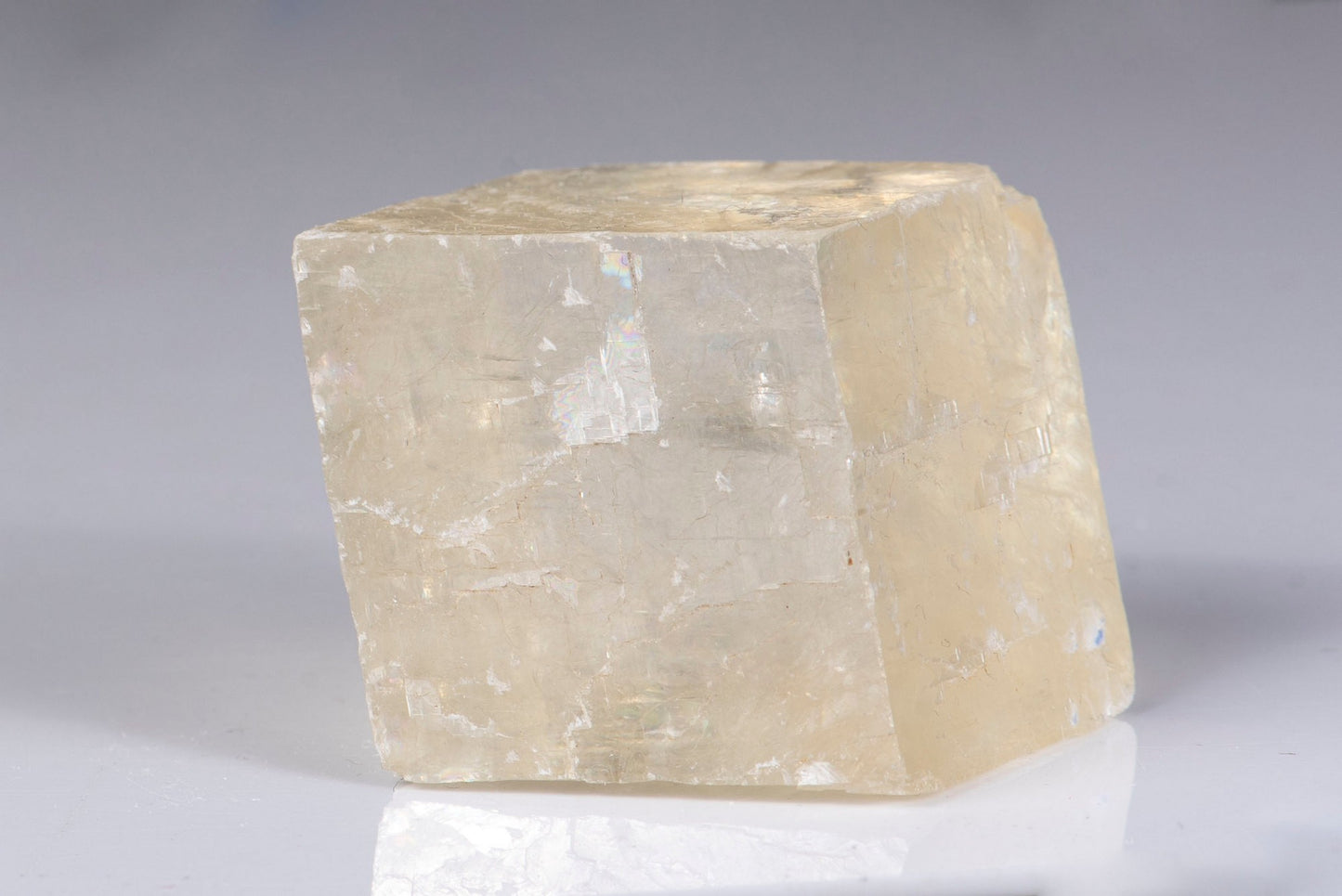 Yellow optical calcite Iceland spar 97g